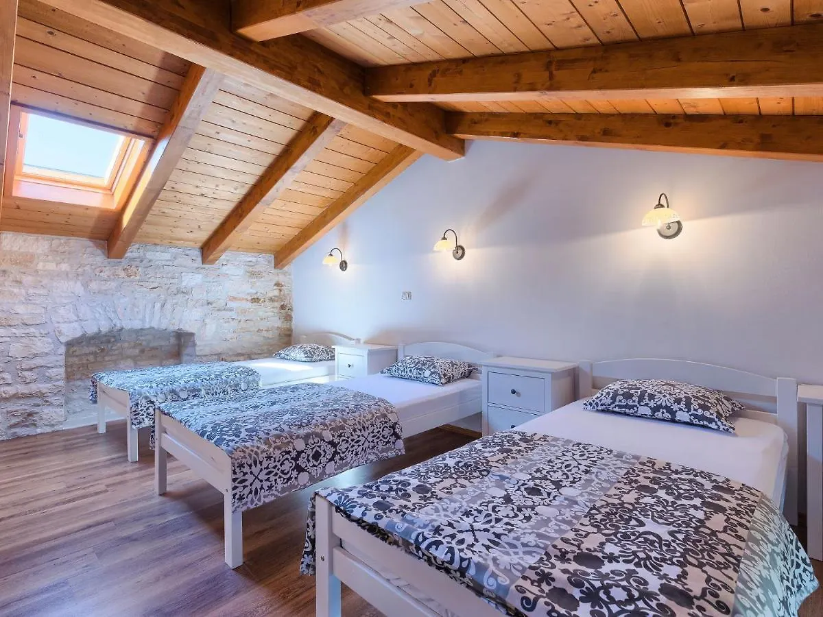 Holiday Home Juste & Roza By Interhome Žminj